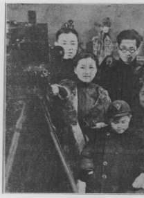 大方认爱卡哥：是的，我们订婚了 锦绣开年！